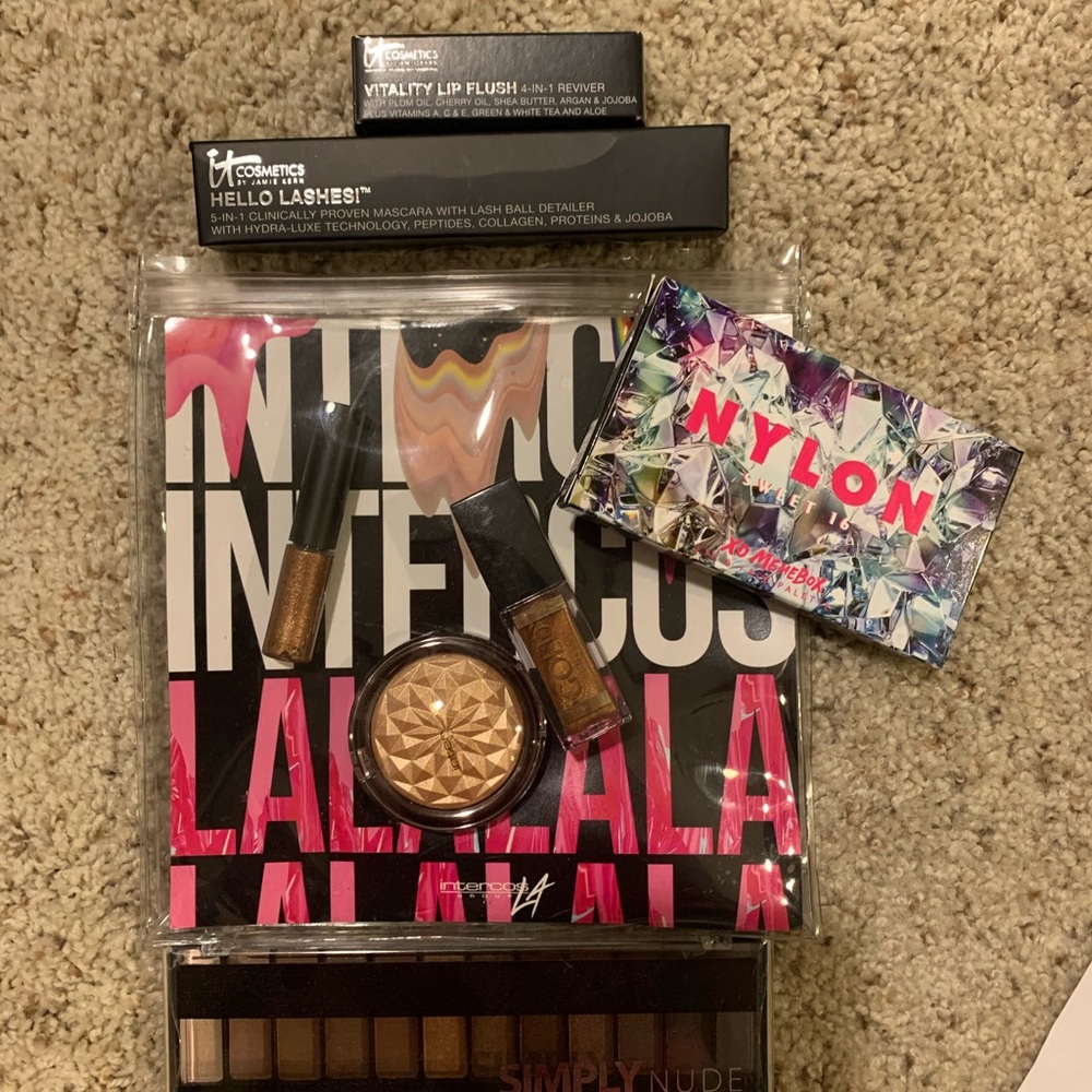 Makeup - eye shadow, tanning, lip, Misc